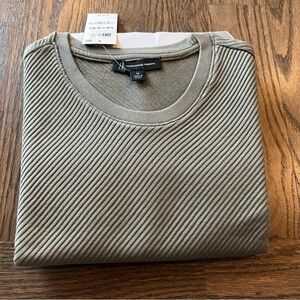 NWT INC olive green diagonal ribbed shirt sleeve top size medium